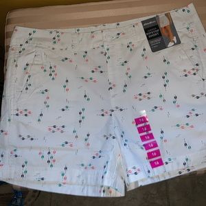 Women shorts sz 16.